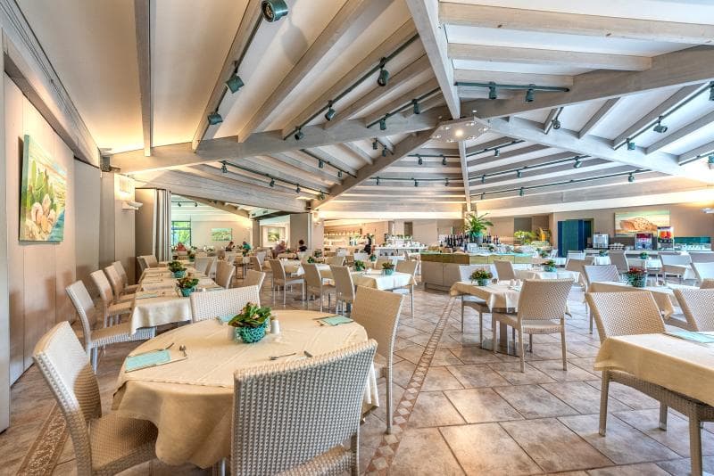Acacia Marina (Adults Only) 4