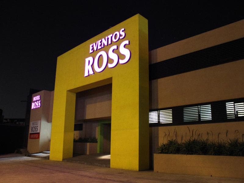 Hotel Ross main