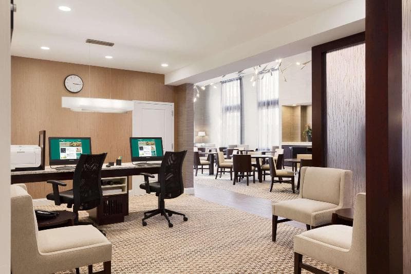 Homewood Suites by Hilton Burlington photo 1