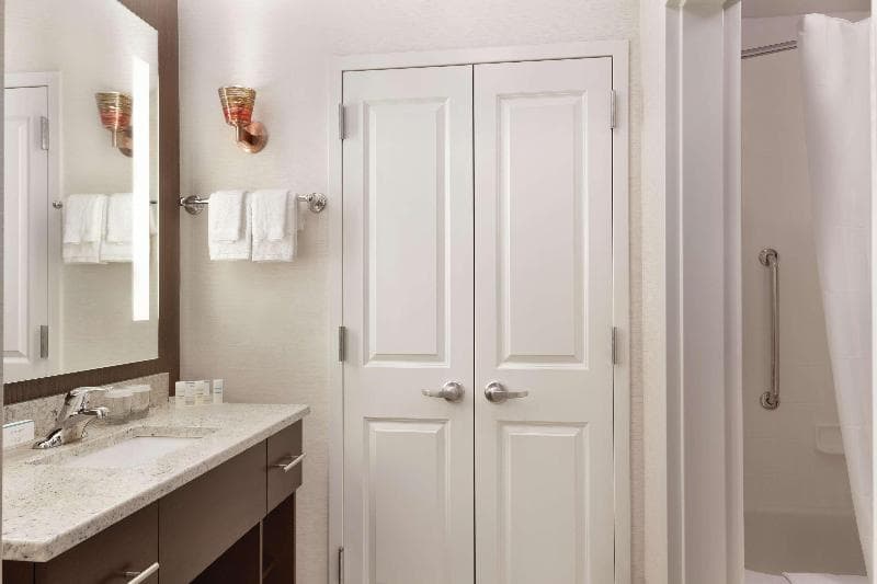 Homewood Suites by Hilton Burlington 2