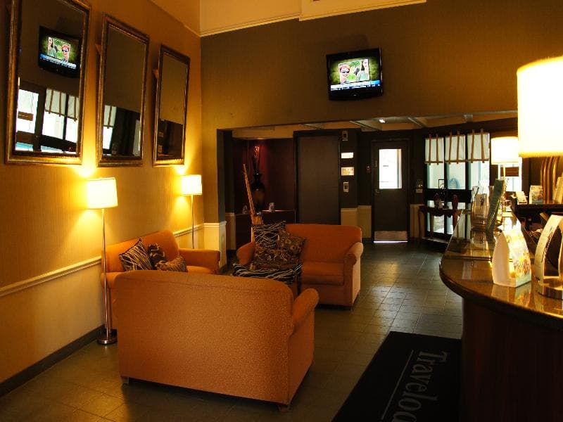 Travelodge by Wyndham Ottawa East 4
