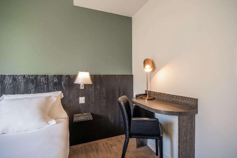 Les Flots - Hotel & Restaurant 4