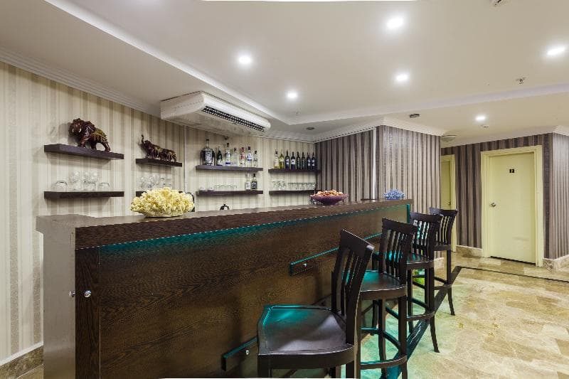 Ayhan Hotel 5