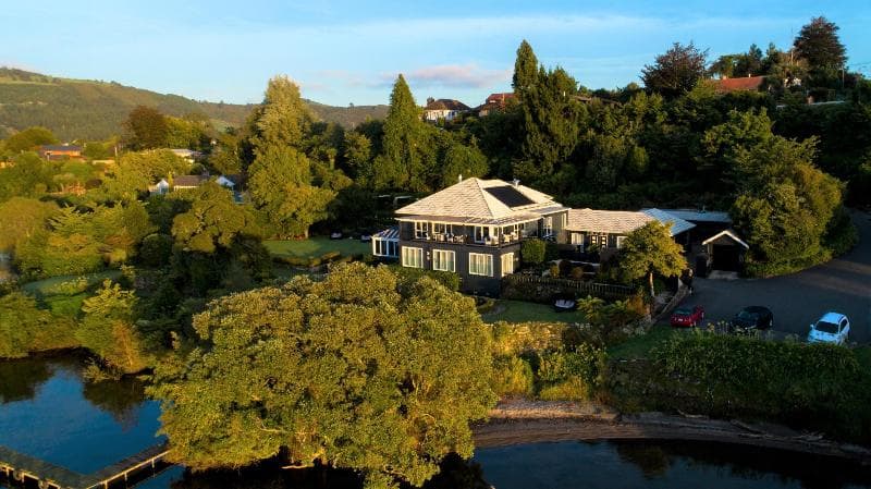 Black Swan Lakeside Boutique Hotel 3