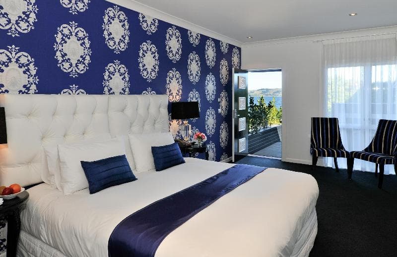 Black Swan Lakeside Boutique Hotel 4