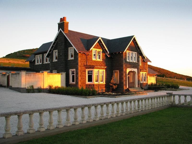Camp Estate (Adults Only) 3