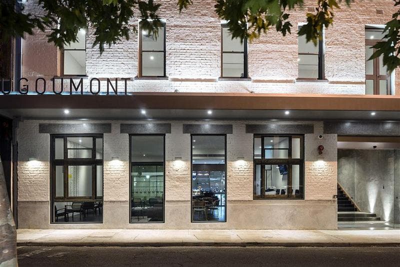 Hougoumont Hotel 5