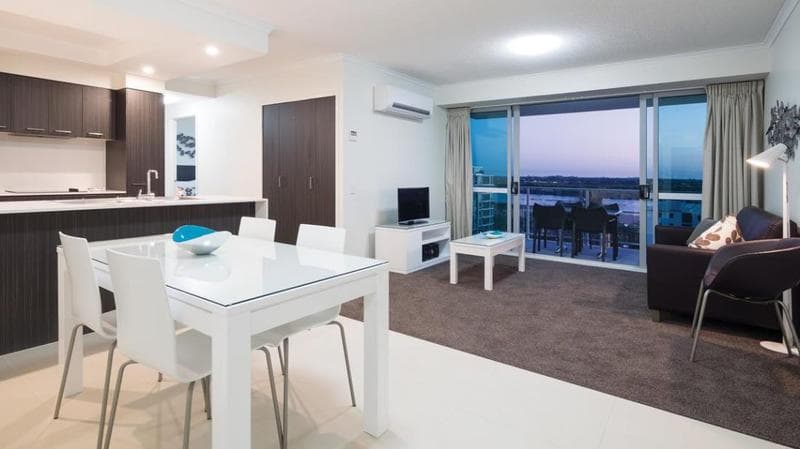Oaks Rivermarque 4