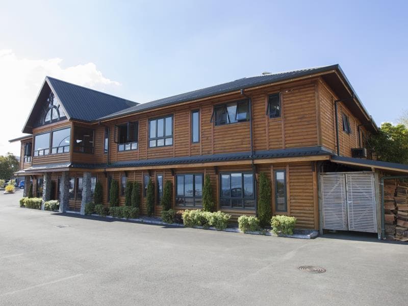 Lakefront Lodge Taupo 5