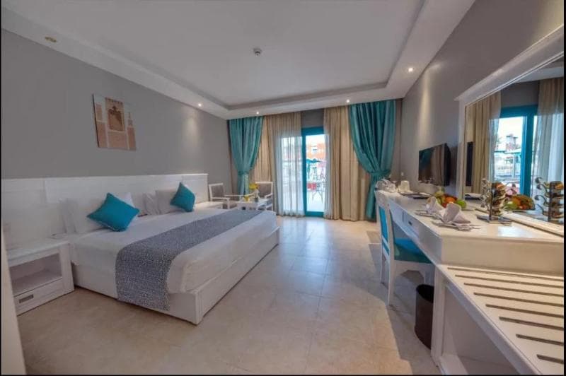 Sunrise Garden Beach Resort 4