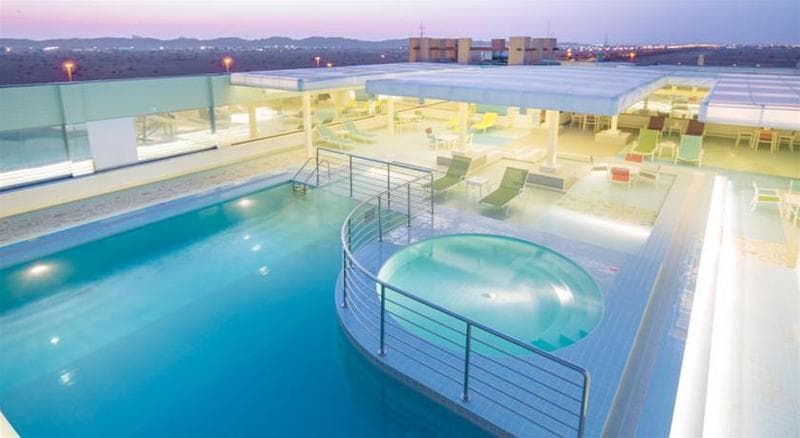 Ayla Bawadi Hotel & Mall photo 1