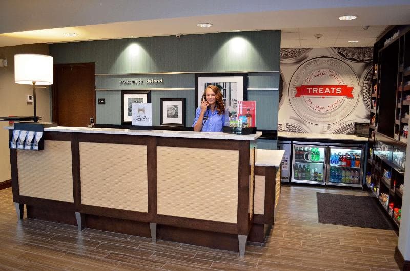 Hampton Inn & Suites Deland, Fl 5