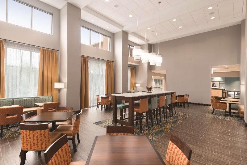 Hampton Inn & Suites Deland, Fl 3