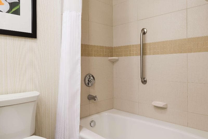 Hilton Garden Inn Wayne, NJ 4