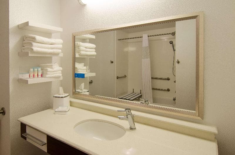 Hampton Inn & Suites Huntsville 3