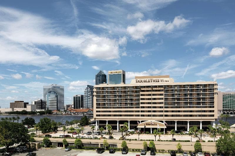 DoubleTree by Hilton Jacksonville Riverfront 3