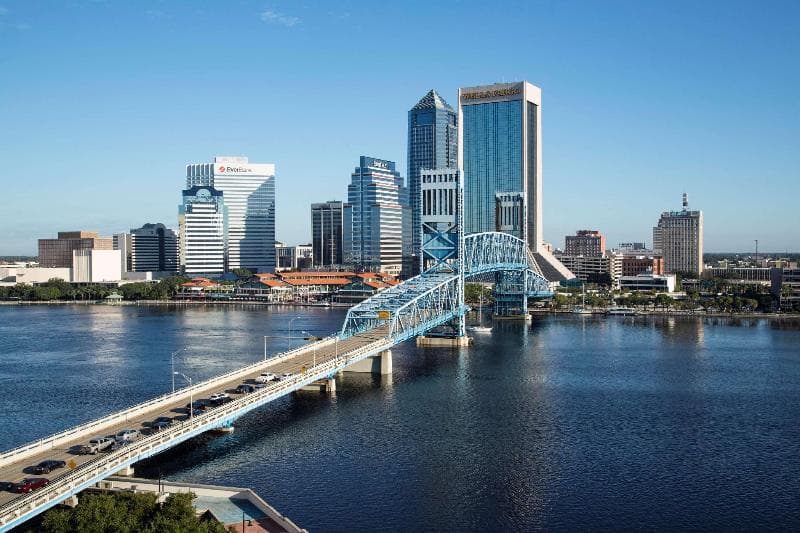 DoubleTree by Hilton Jacksonville Riverfront photo 1
