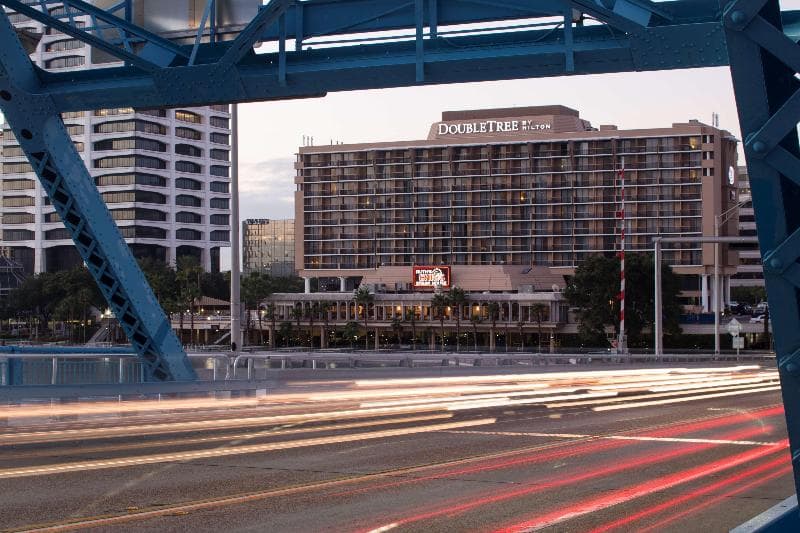 DoubleTree by Hilton Jacksonville Riverfront 4
