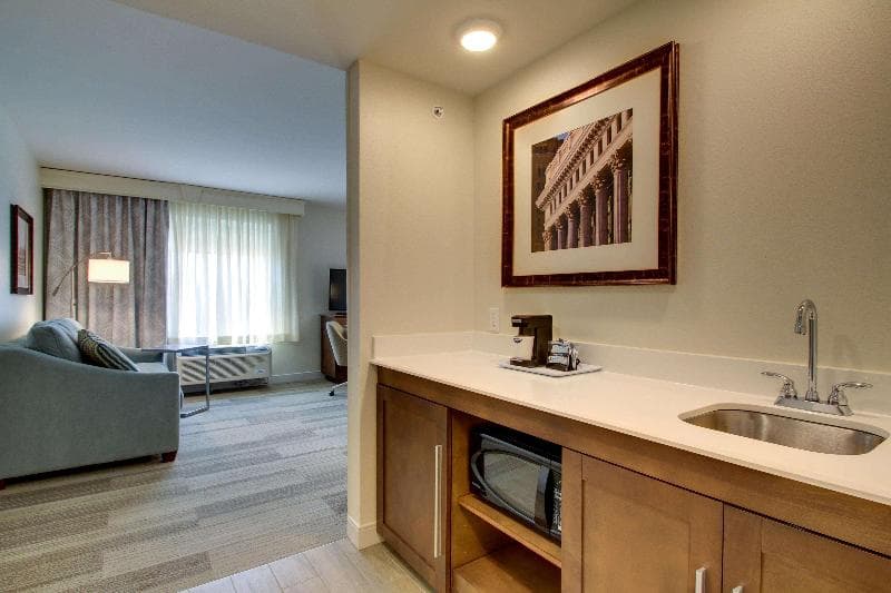 Hampton Inn & Suites Milwaukee West 4