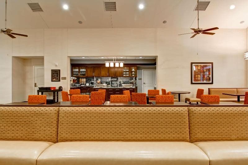 Homewood Suites by Hilton Woodbridge 4