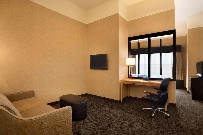 DoubleTree by Hilton Hotel Oklahoma City Airport 5