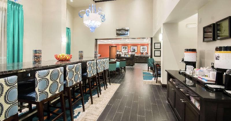 Hampton Inn & Suites Orlando at SeaWorld 3