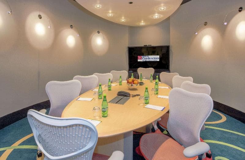 Hilton Garden Inn Raleigh /Crabtree Valley 2
