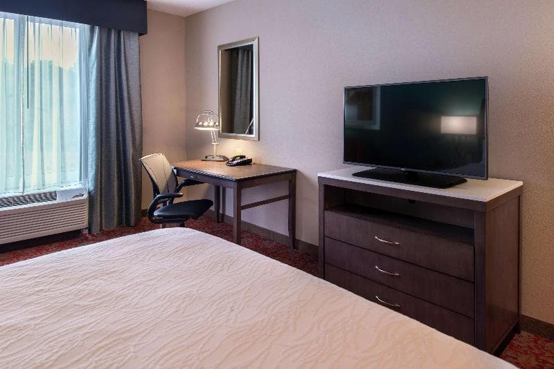 Hilton Garden Inn Bristol 2