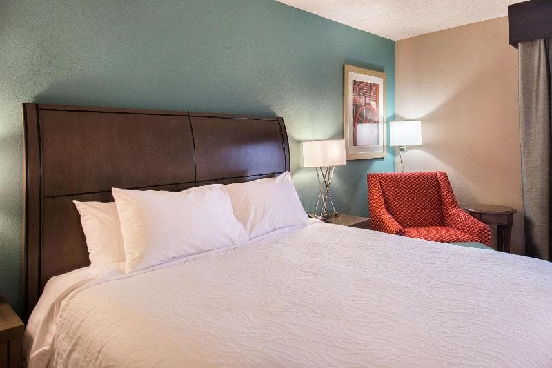 Hilton Garden Inn Bristol 3