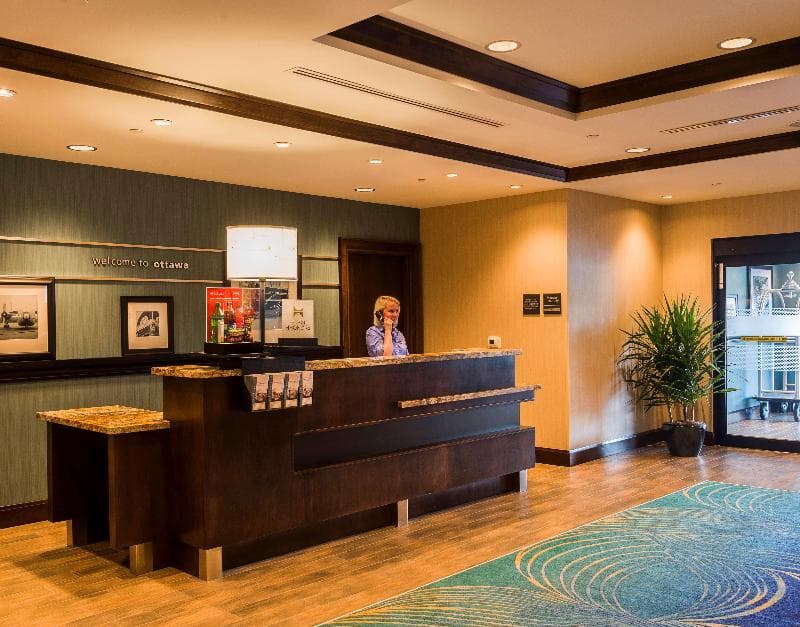 Hampton Inn by Hilton Ottawa Airport, ON, CN 3
