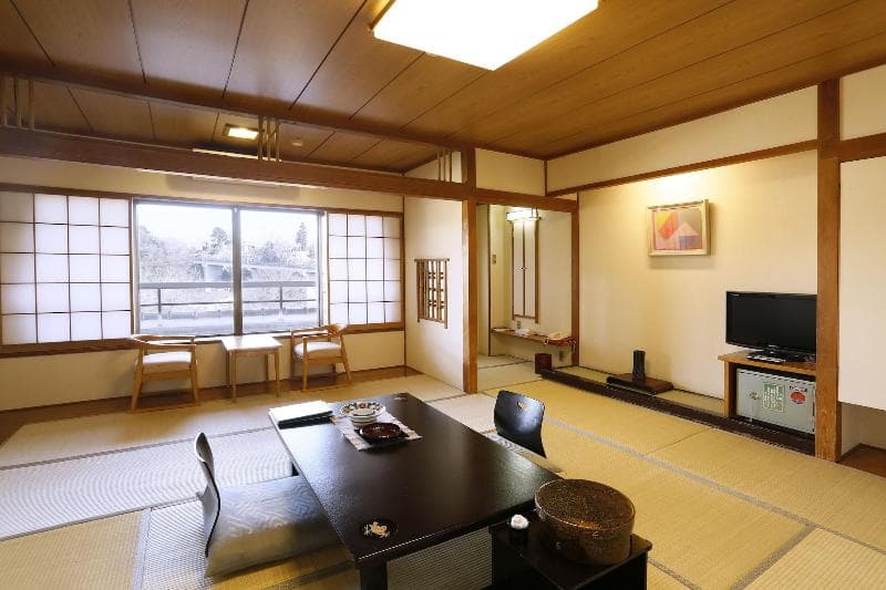 Shitakirisuzumeno Oyado Hotel Isobe Garden 5