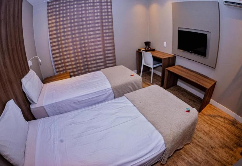 The Hotel 5