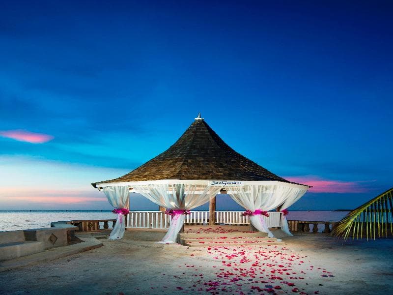 SeaGarden Beach Resort 2