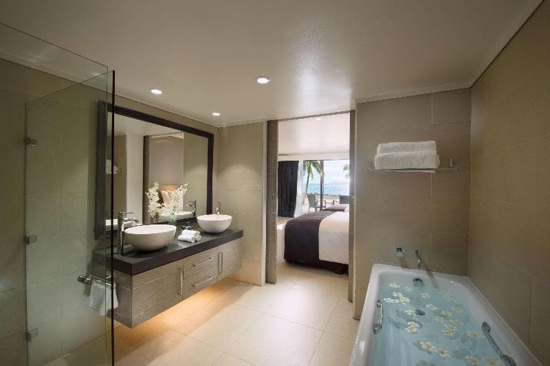 Doubletree By Hilton Sonaisali Island, Fiji 3