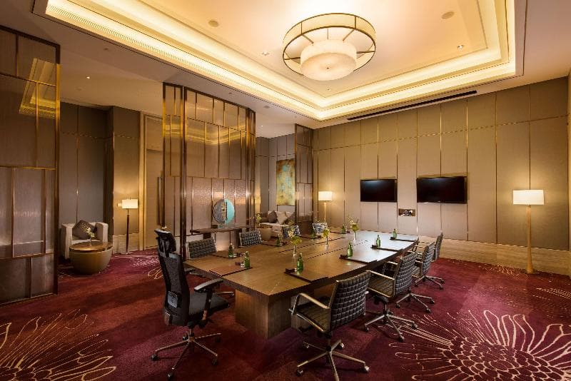 Hilton Yuxi Fuxian Lake photo 1