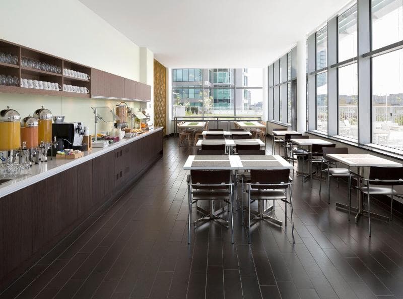 Element Vancouver Metrotown photo 1