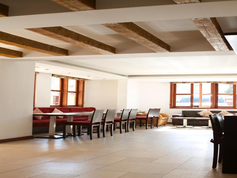 Osinkirri Hotel Kilimani 4
