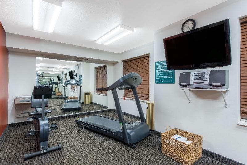 Hawthorn Suites by Wyndham Lancaster 3