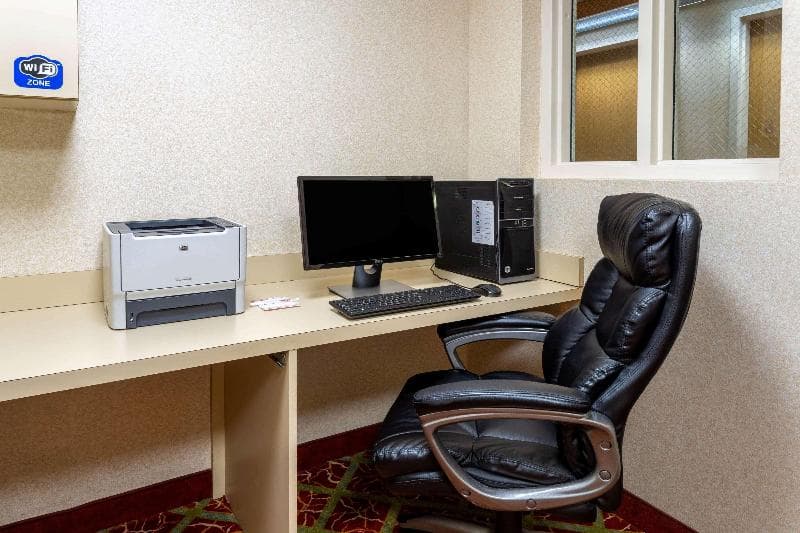 Hawthorn Suites by Wyndham Allentown-Fogelsville 2