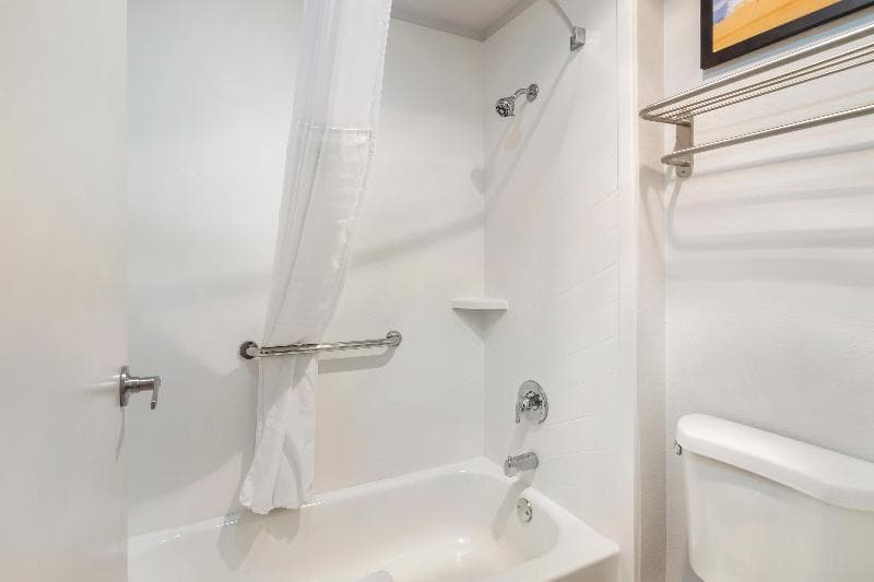 Comfort Inn & Suites Mundelein-Vernon Hills 3