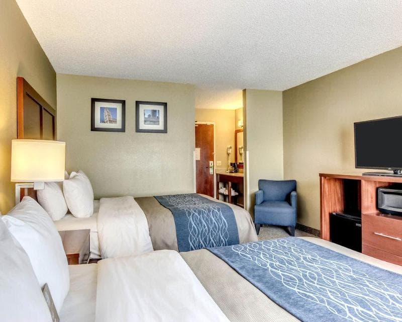 Comfort Inn And Suites Grafton-Cedarburg 2