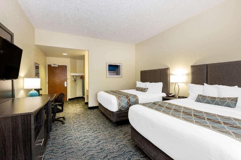 Baymont By Wyndham Des Moines Airport photo 1