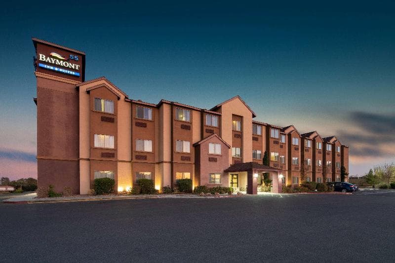 Baymont by Wyndham Las Vegas South Strip photo 1