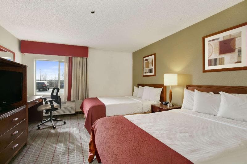 Baymont by Wyndham Evansville North/Haubstadt photo 1