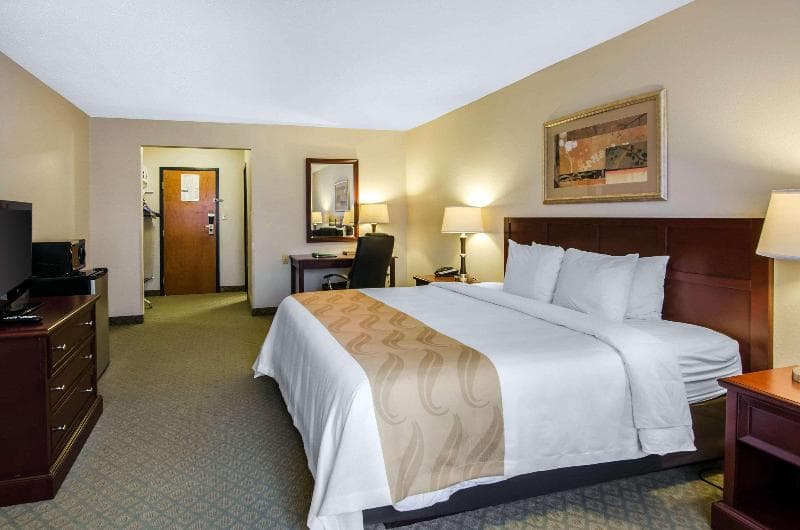 Quality Inn 5
