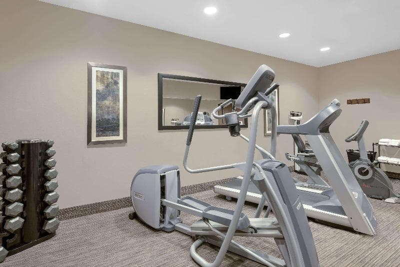 Baymont by Wyndham Minot 2