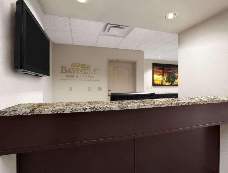 Baymont By Wyndham Hobbs 4