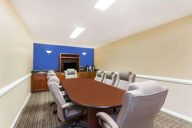 Baymont by Wyndham Florence/Muscle Shoals photo 1