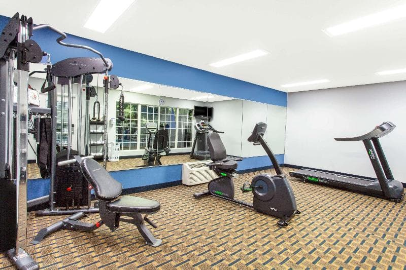 Baymont by Wyndham Jacksonville/Butler Boulevard photo 1