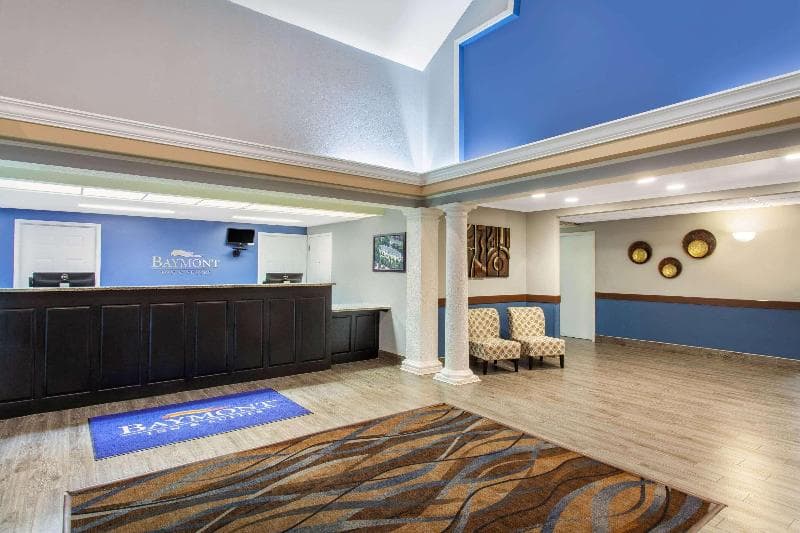 Baymont by Wyndham Jacksonville/Butler Boulevard 5